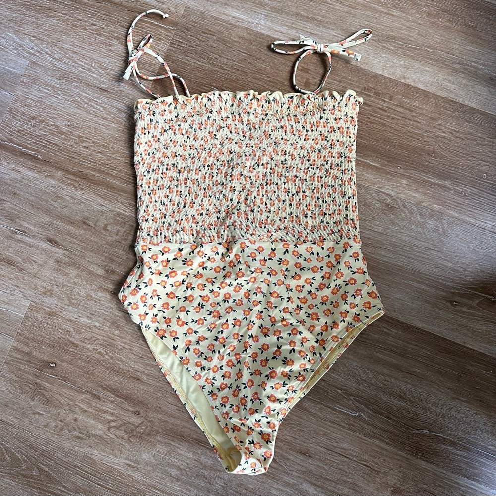 NWOT Smocked Bodice One-Piece Swimsuit
